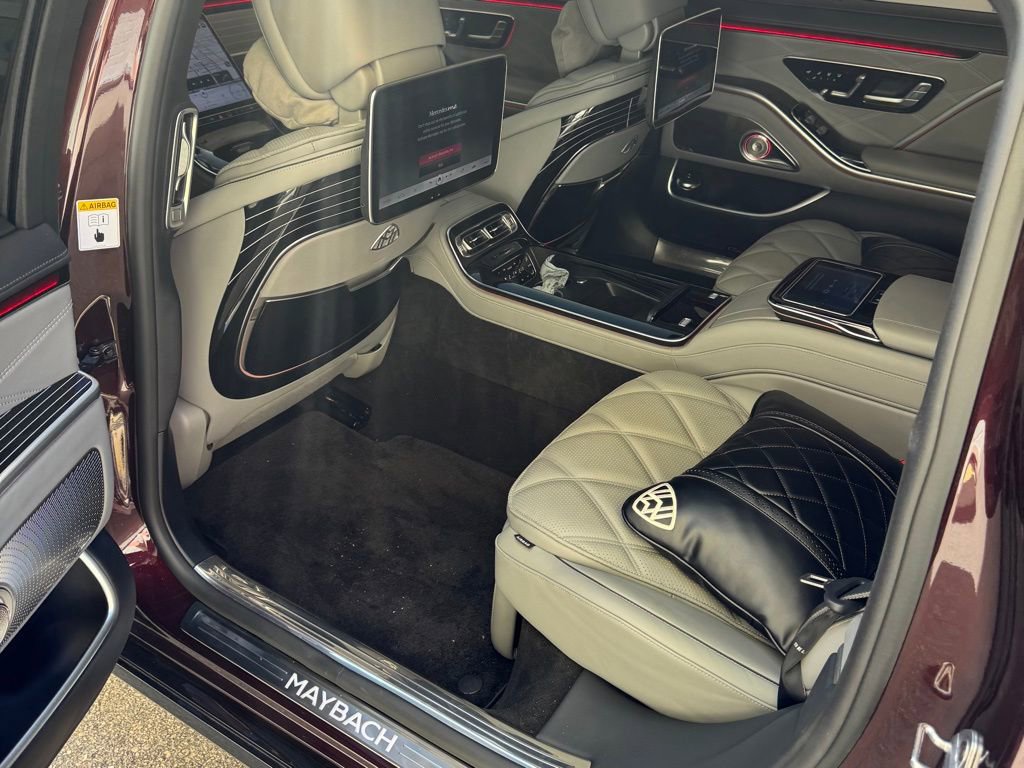 Used 2022 Mercedes-Benz Maybach S 580 4MATIC image 17