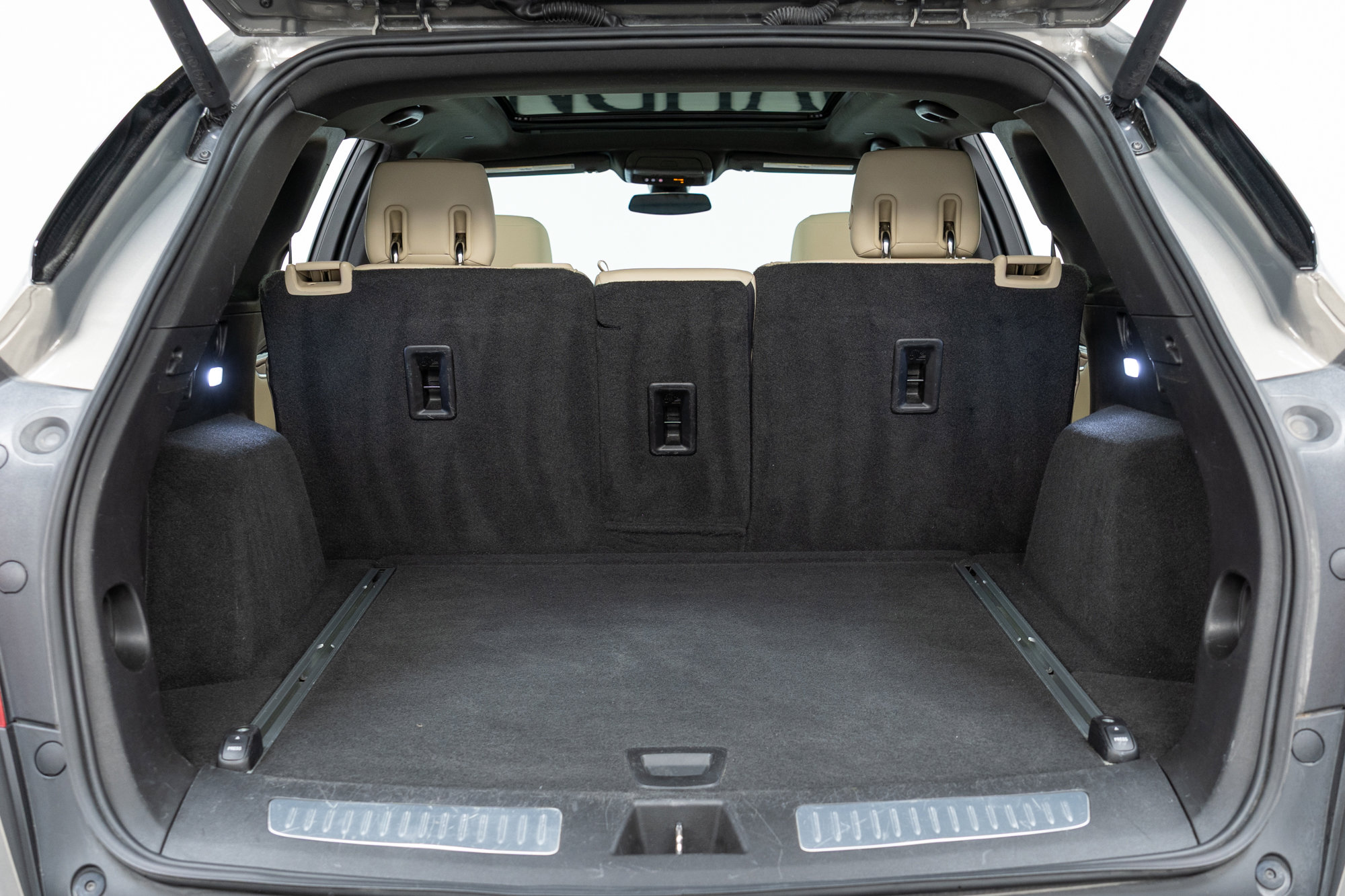 Used 2017 Cadillac XT5 Premium Luxury image 10