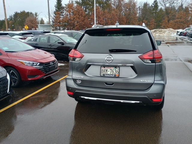 Used 2019 Nissan Rogue SV image 11