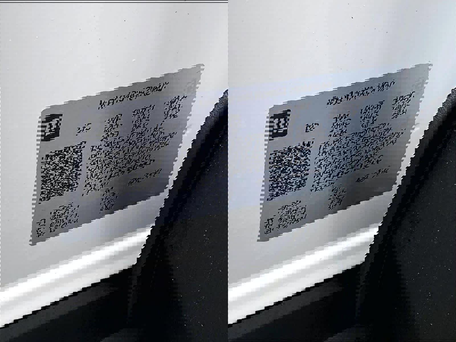 New 2026 Chevrolet Trax LT w/ Midnight Edition FWD image 17