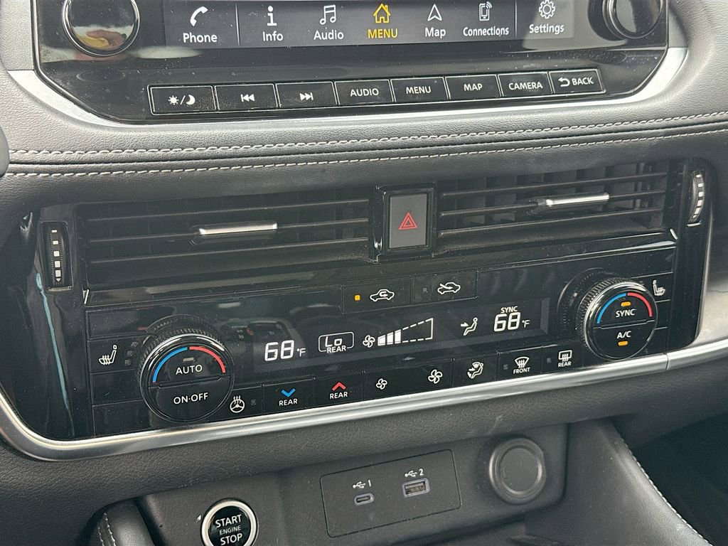 Used 2022 Nissan Rogue Platinum w/ Head-Up Display Package image 17