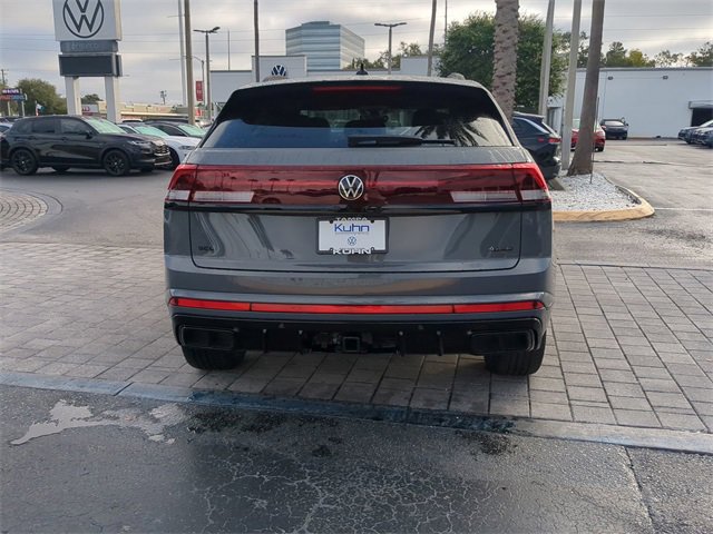 New 2026 Volkswagen Atlas Cross Sport SEL R-Line image 5