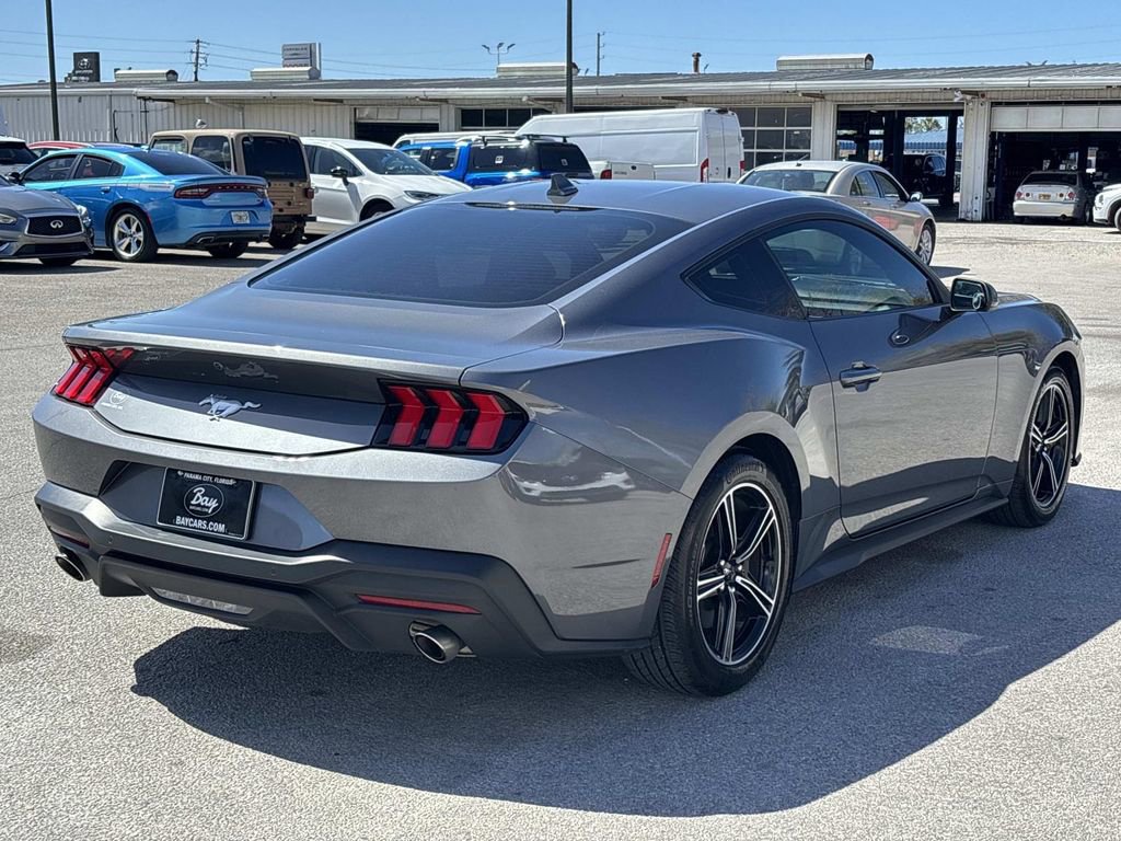 Used 2024 Ford Mustang Coupe image 5