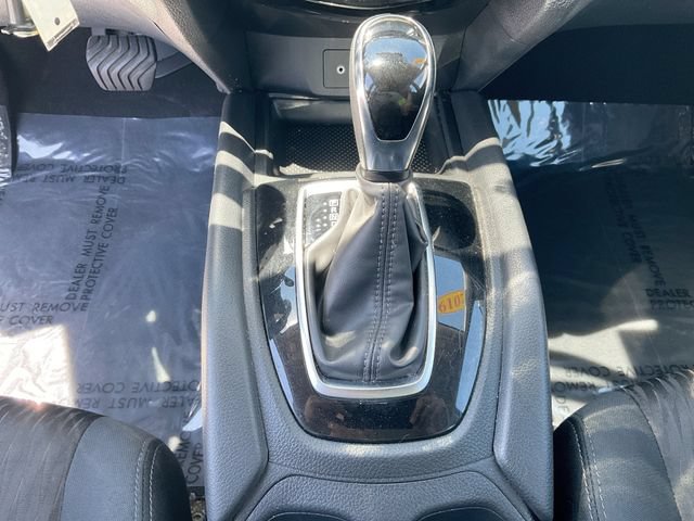 Used 2019 Nissan Rogue S AWD/4WD image 24