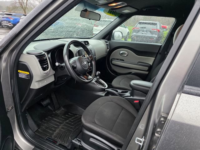 Used 2017 Kia Soul FWD image 14