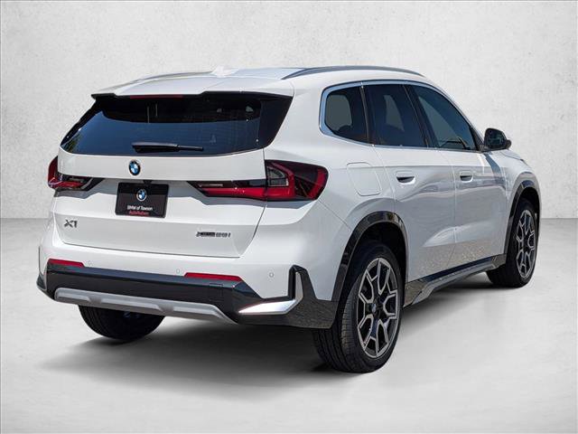 New 2026 BMW X1 xDrive28i AWD/4WD image 2