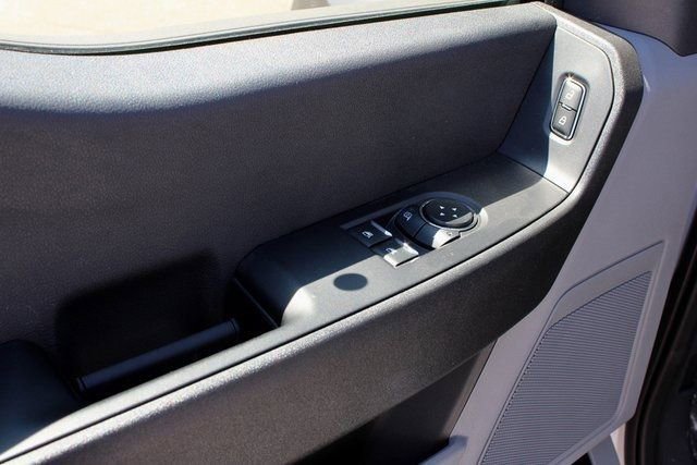 New 2024 Ford F550 4x4 Regular Cab Super Duty image 15