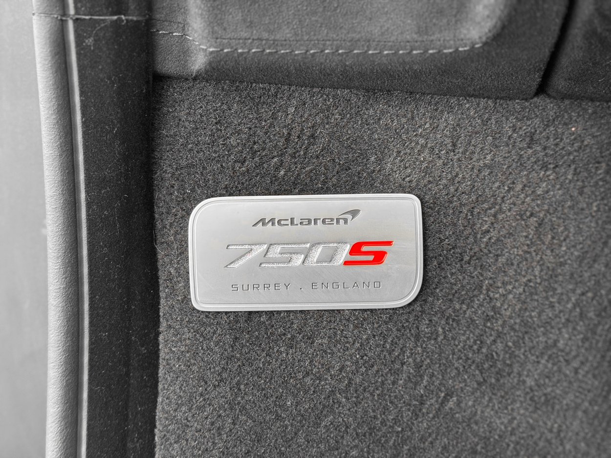 Used 2026 McLaren 750S RWD image 18
