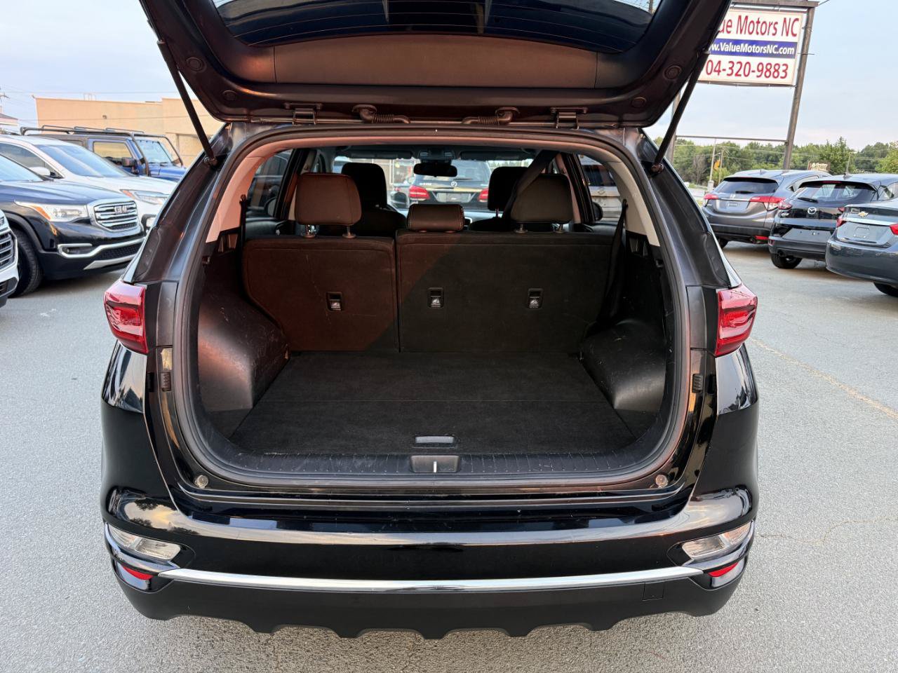 Used 2022 Kia Sportage LX FWD image 11