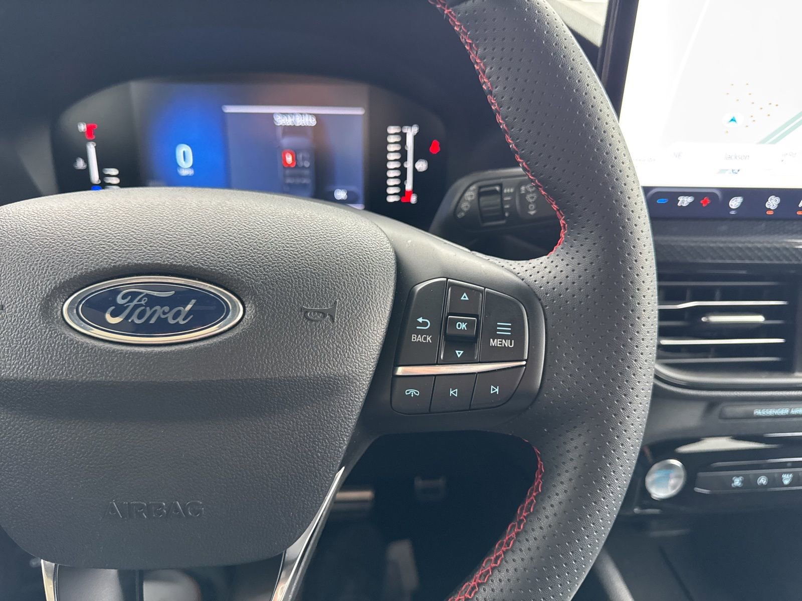 Certified 2023 Ford Escape ST-Line w/ Tech Pack #1 image 31