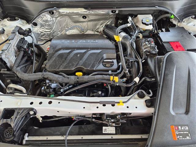 Used 2025 Chevrolet Trax LT FWD image 22