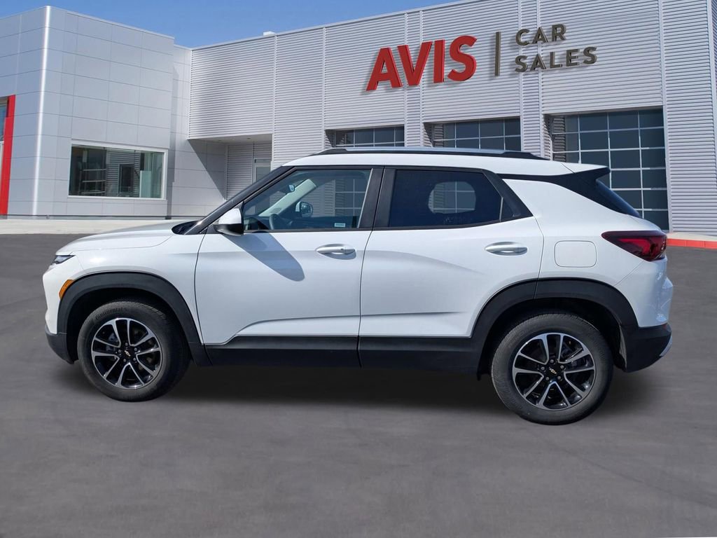 Used 2025 Chevrolet TrailBlazer LT image 10