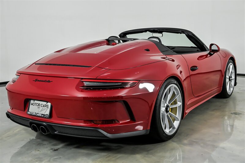 Used 2019 Porsche 911 Speedster RWD image 9