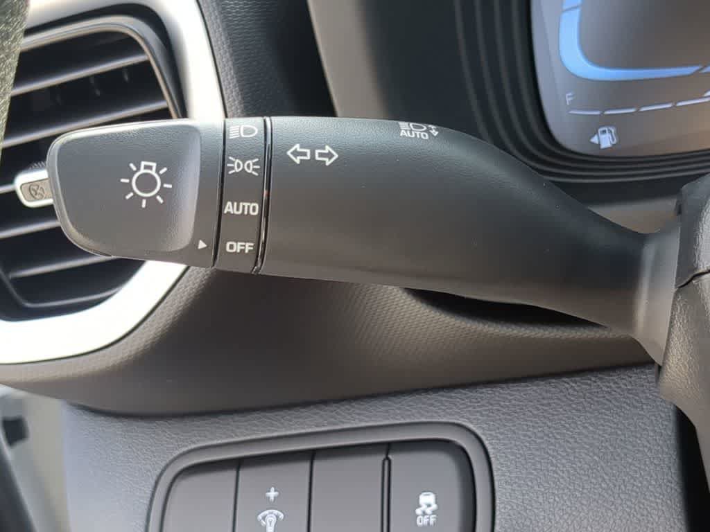 New 2026 Hyundai Venue SE FWD image 27