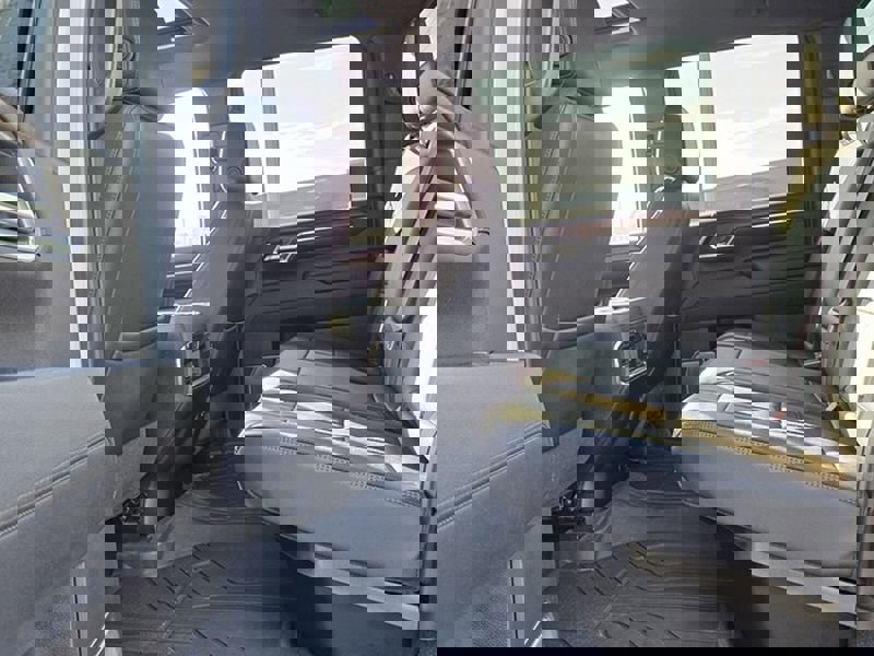 Used 2024 Chevrolet Silverado 2500 High Country w/ High Country Premium Package image 9