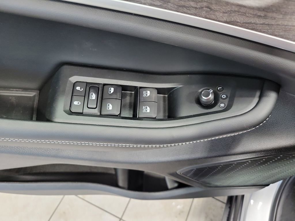 New 2025 Jeep Grand Cherokee L Limited w/ Black Appearance Package image 22