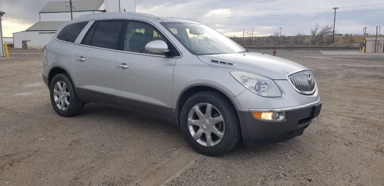 Used 2009 Buick Enclave CXL image 2