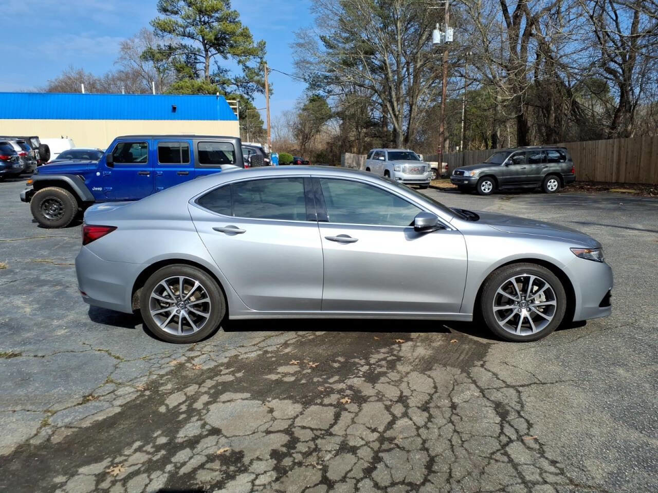 Used 2017 Acura TLX V6 w/ Technology Package image 2