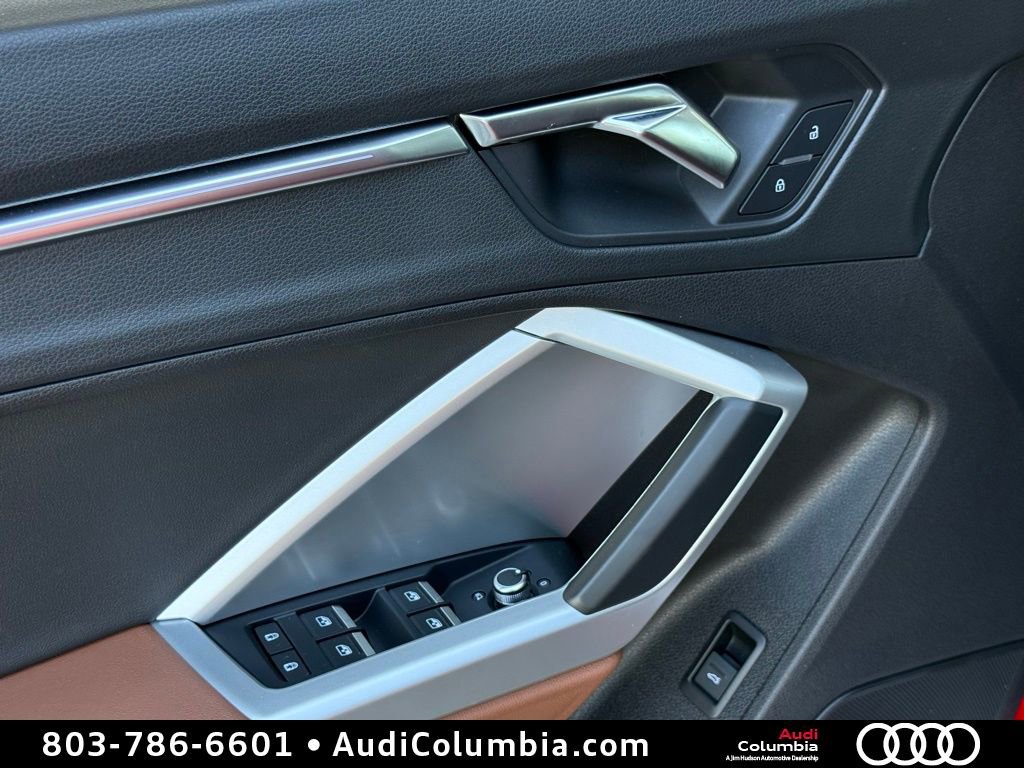 Used 2019 Audi Q3 2.0T Prestige w/ Prestige Package image 22