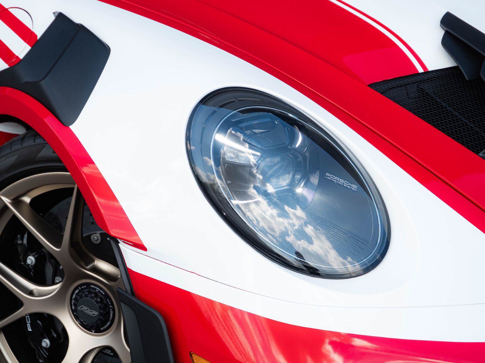 Used 2023 Porsche 911 GT3 RS w/ Weissach Package RWD image 27