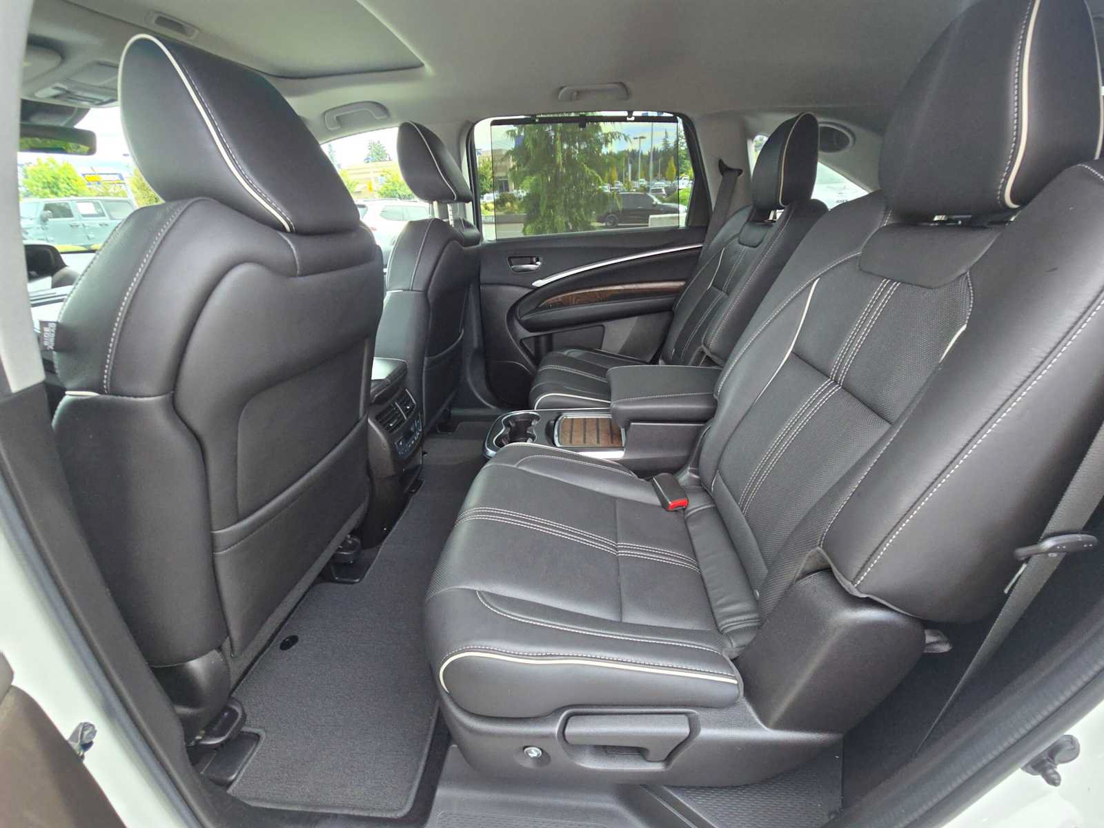 Used 2019 Acura MDX w/ Advance Package AWD/4WD image 16