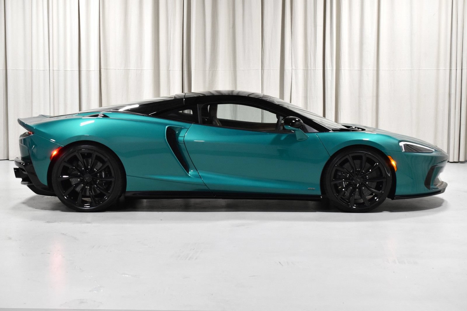 New 2027 McLaren GTS RWD image 4