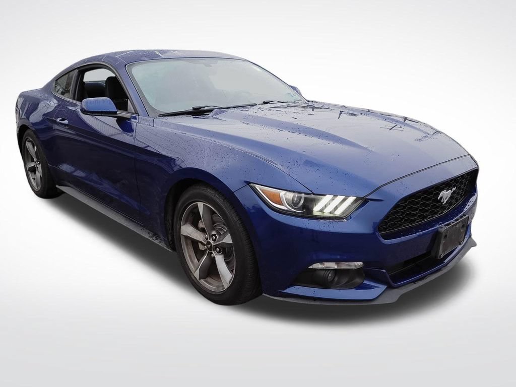 Used 2016 Ford Mustang Coupe w/ Equipment Group 051A RWD image 4
