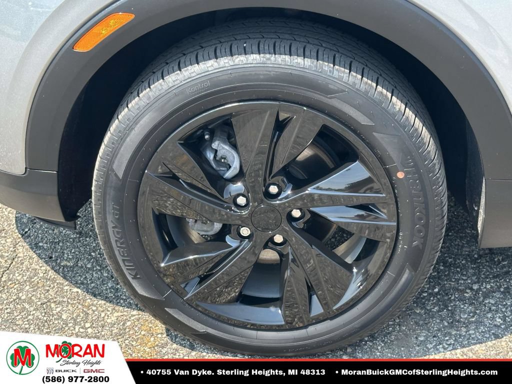 Certified 2024 Buick Encore GX Preferred w/ Comfort Package AWD/4WD image 9