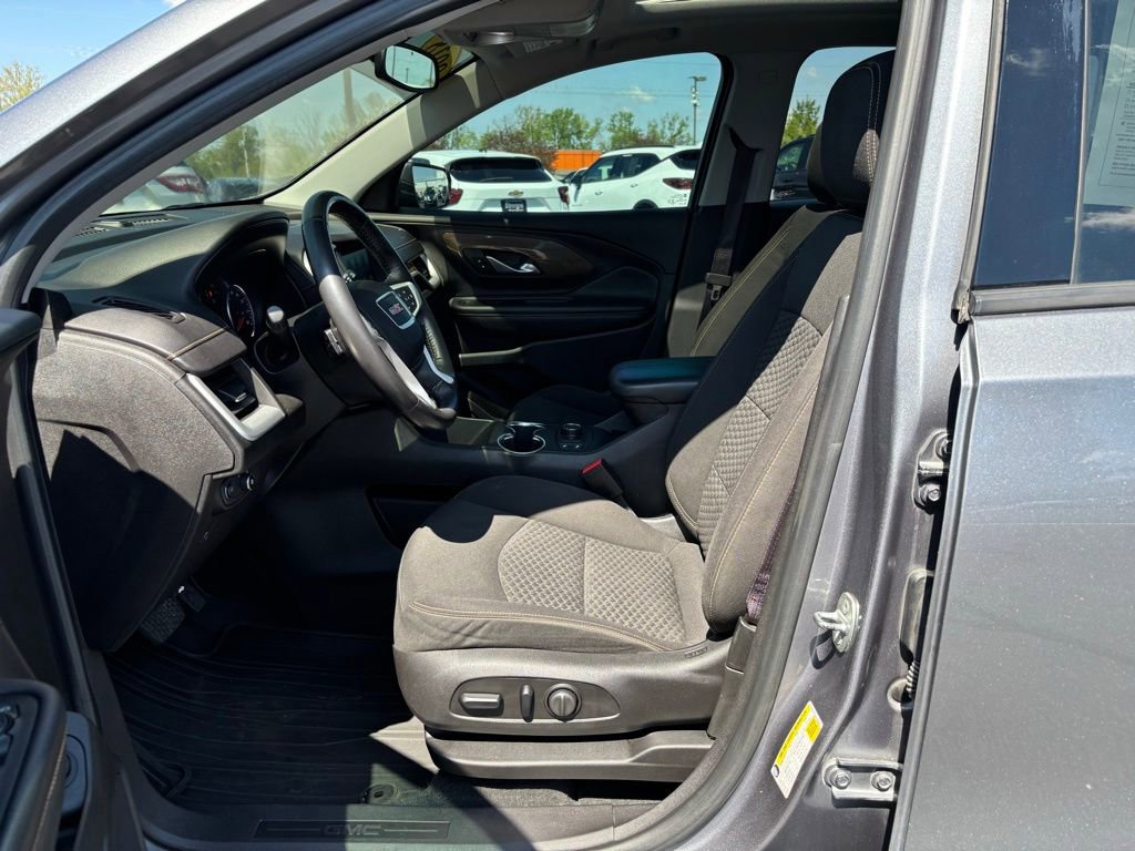 Used 2018 GMC Terrain SLE w/ Driver Convenience Package FWD image 15