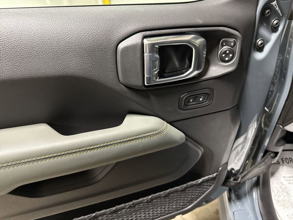 New 2026 Jeep Gladiator Mojave image 19