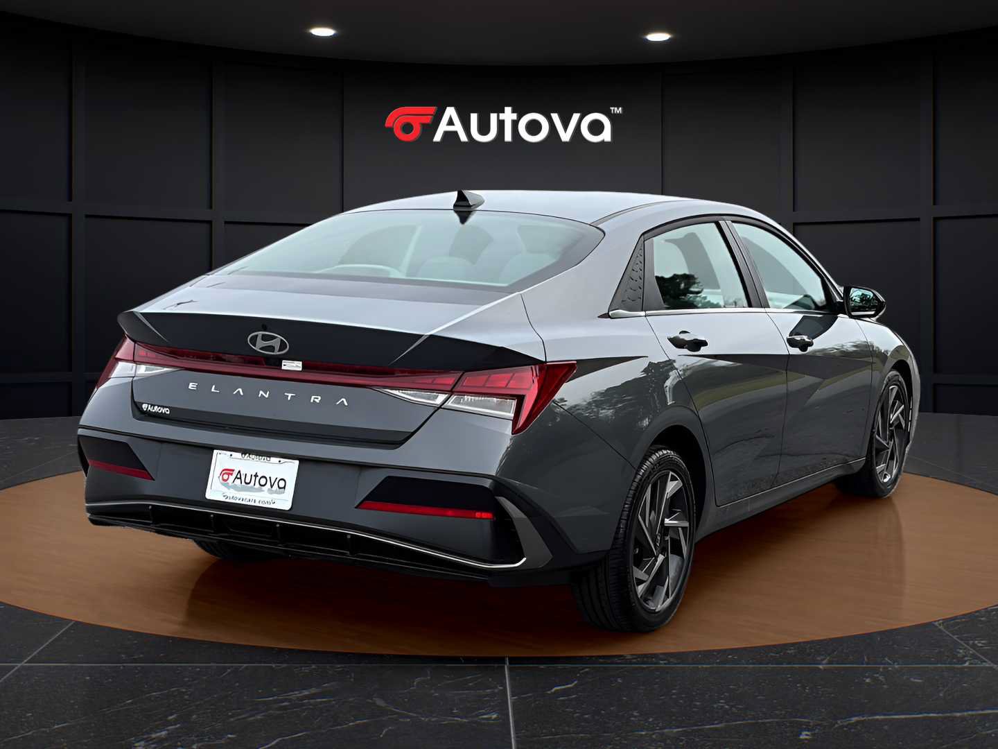 Used 2025 Hyundai Elantra SEL FWD image 5