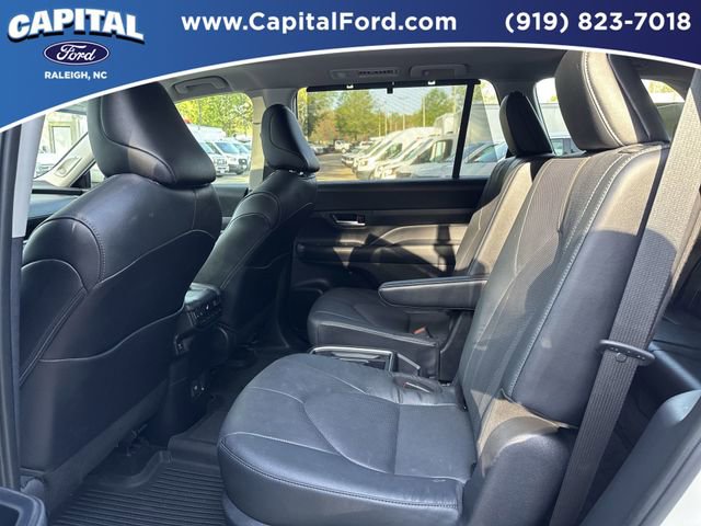 Used 2024 Toyota Grand Highlander AWD image 18