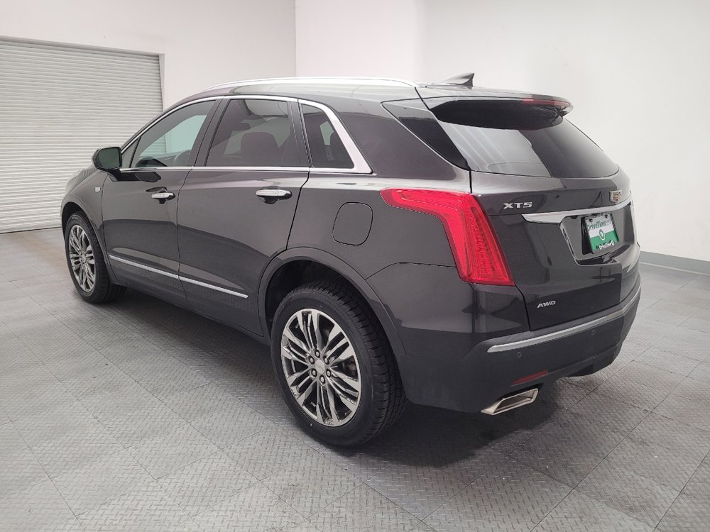 Used 2017 Cadillac XT5 Premium Luxury w/ LPO, Wheel Lock Package AWD/4WD image 5