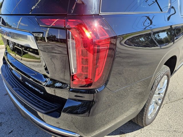 Used 2022 GMC Yukon XL Denali w/ Denali Ultimate Package image 11