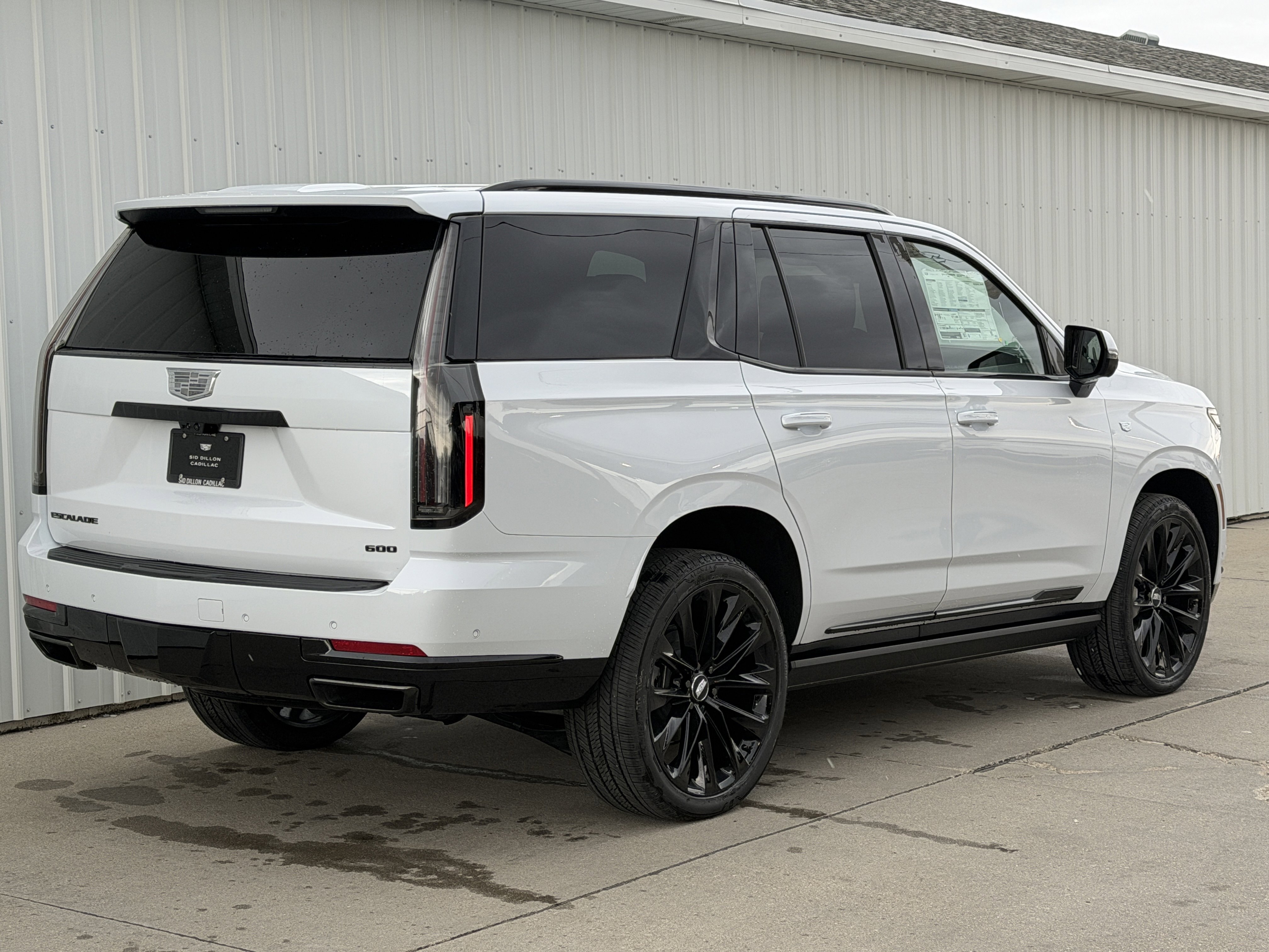 New 2026 Cadillac Escalade Platinum Sport w/ LPO, ONYX Package AWD/4WD image 4