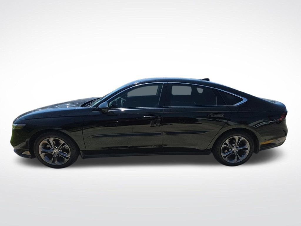 Used 2023 Honda Accord EX image 6
