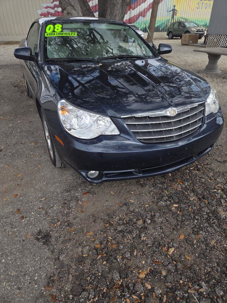 Used 2008 Chrysler Sebring Touring w/ Special Touring Group image 4