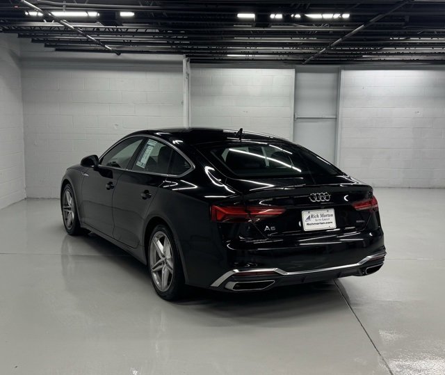 Used 2022 Audi A5 2.0T Premium image 3