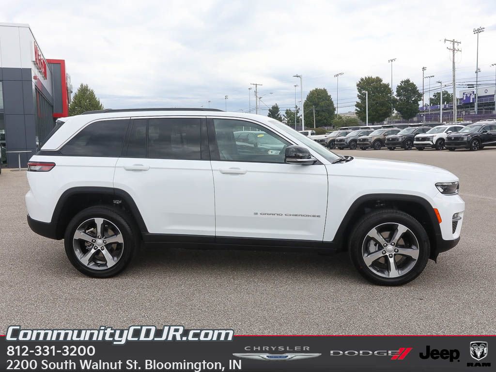 New 2025 Jeep Grand Cherokee Limited image 8