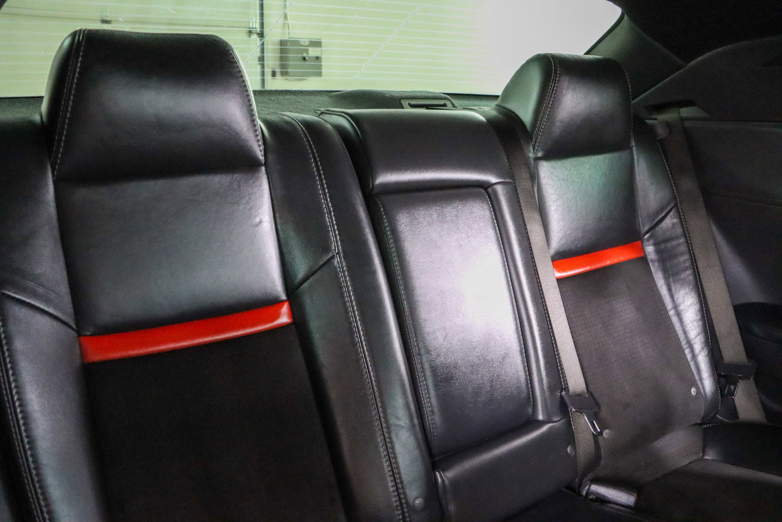 Used 2010 Dodge Challenger SRT8 image 26