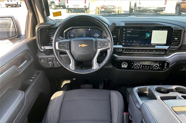 Used 2023 Chevrolet Silverado 1500 LT image 9