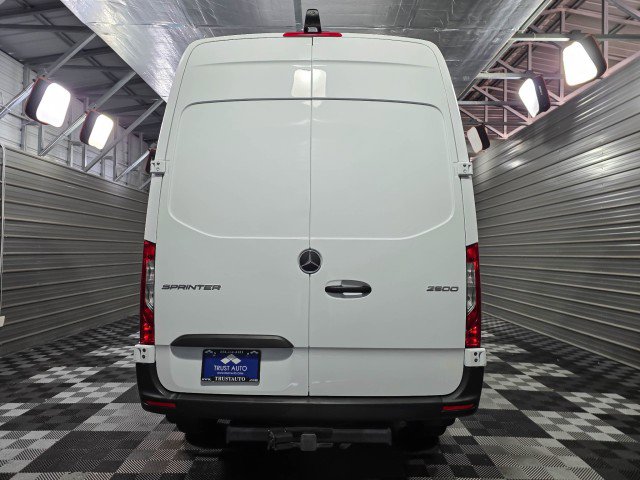 Used 2024 Mercedes-Benz Sprinter 2500 image 6
