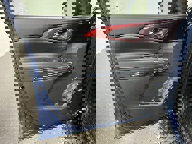 New 2026 Chevrolet Traverse RS image 22