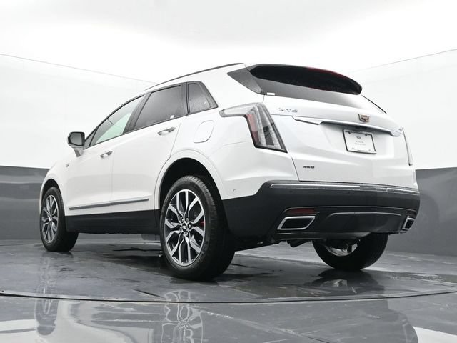 New 2026 Cadillac XT5 Sportv w/ LPO, Floor Liner Package AWD/4WD image 44