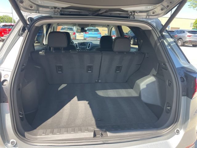 Used 2023 Chevrolet Equinox LT FWD image 40