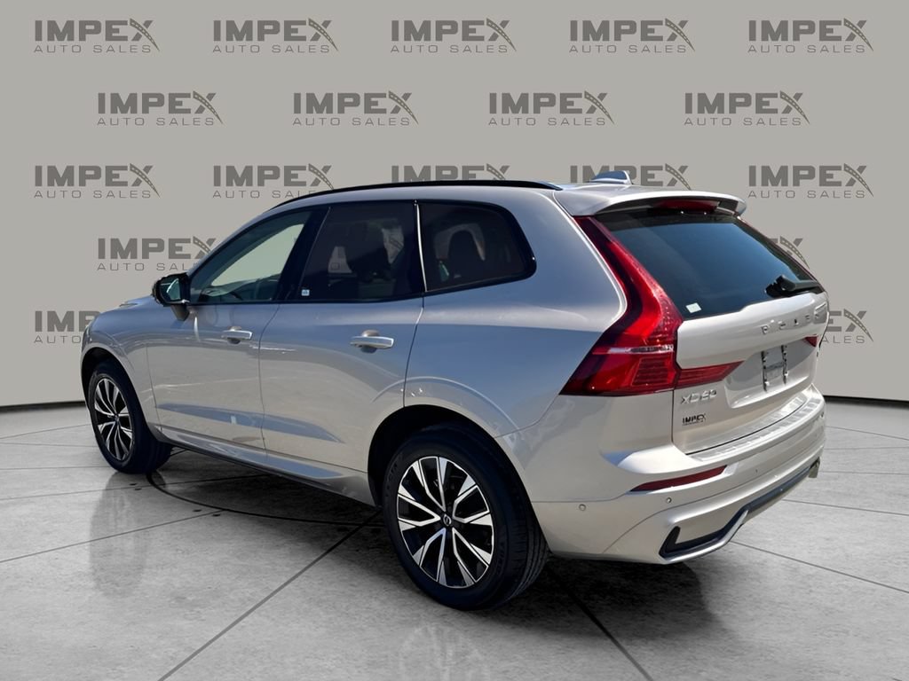 Used 2024 Volvo XC60 B5 Plus w/ Protection Package Premier AWD/4WD image 3