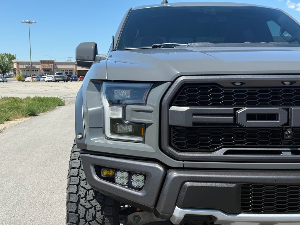 Used 2020 Ford F150 Raptor w/ Equipment Group 802A Luxury AWD/4WD image 6