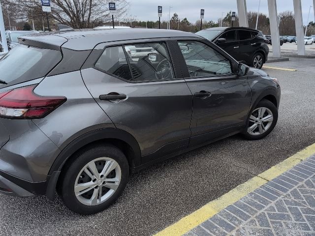 Used 2024 Nissan Kicks S image 4