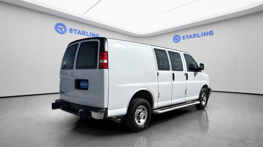 Used 2024 Chevrolet Express 2500 w/ Driver Convenience Package image 9