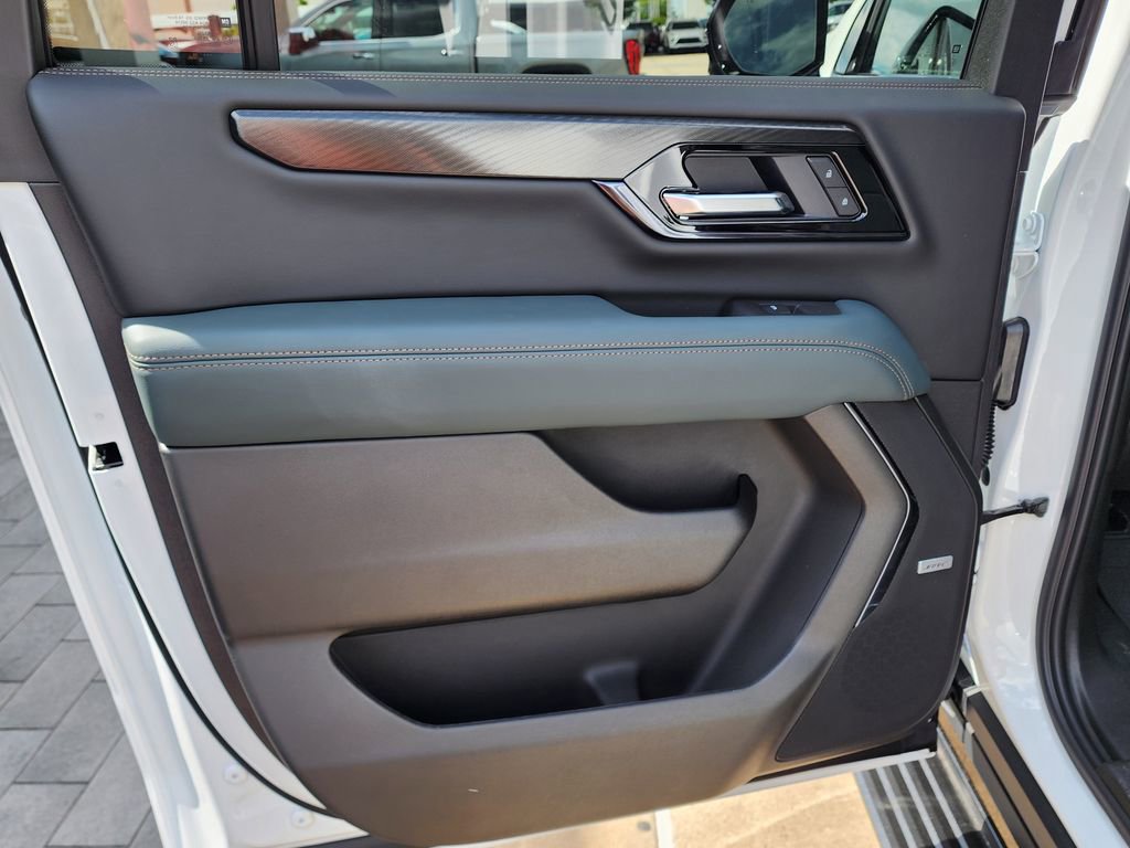 New 2026 GMC Yukon XL AT4 w/ AT4 Premium Plus Package AWD/4WD image 48